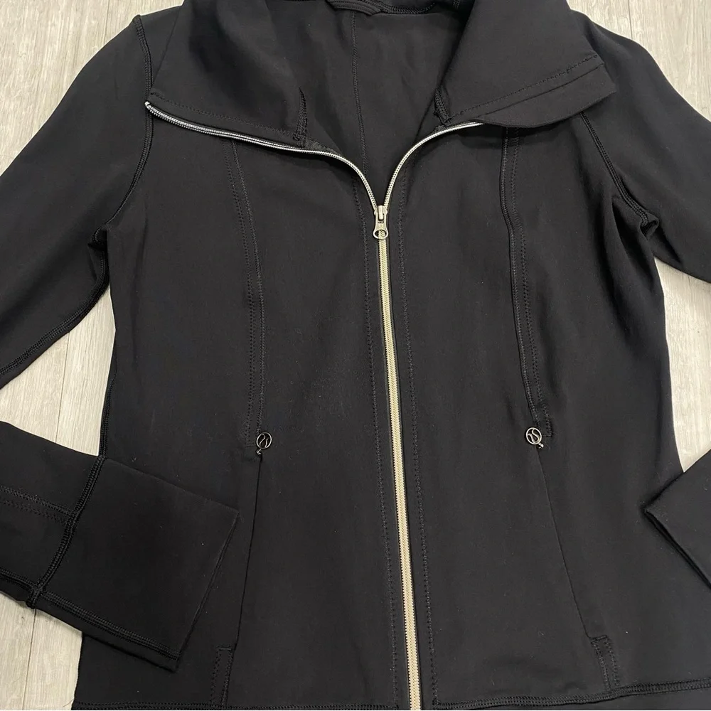 Lululemon Yoga Jacket Size:8 - Picture 7 of 10